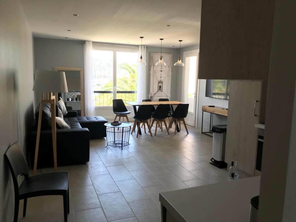 Appartement Plein Centre Saint Florent Face Au Port Bagian luar foto